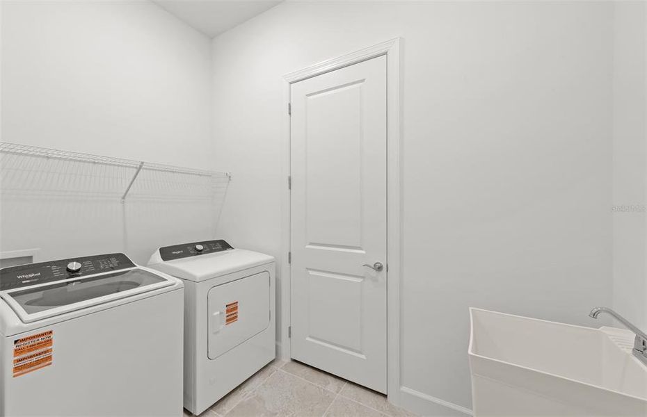 Close-up of interior finishes inside a home in Del Webb Catalina, Lakewood Ranch (Image 10). Close-up of interior finishes inside a home in Del Webb Catalina, Lakewood Ranch (Image 10).