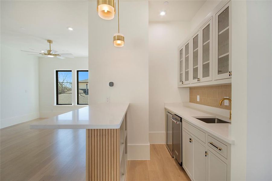 Furnished interior view inside a new home in , Dallas (Image 4).