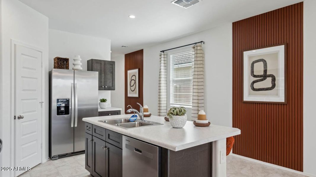 *Picture is of model. Options may vary*