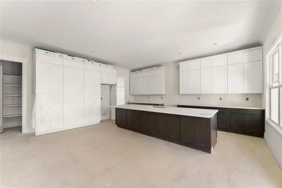 Image 34 of a home in .