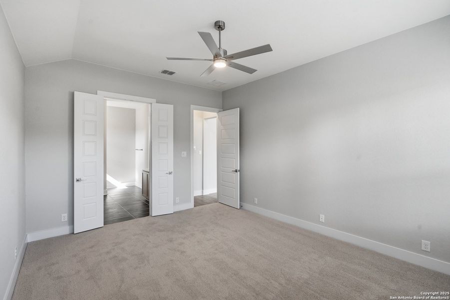 Spacious, unfurnished interior of a new home in Esperanza – New Phase Now Selling, Boerne (Image 16).