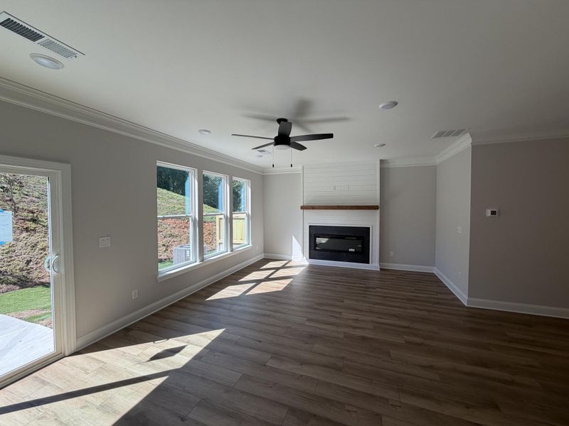 Spacious, unfurnished interior of a new home in Villas at Dawsonville Townhomes, Dawsonville (Image 10).
