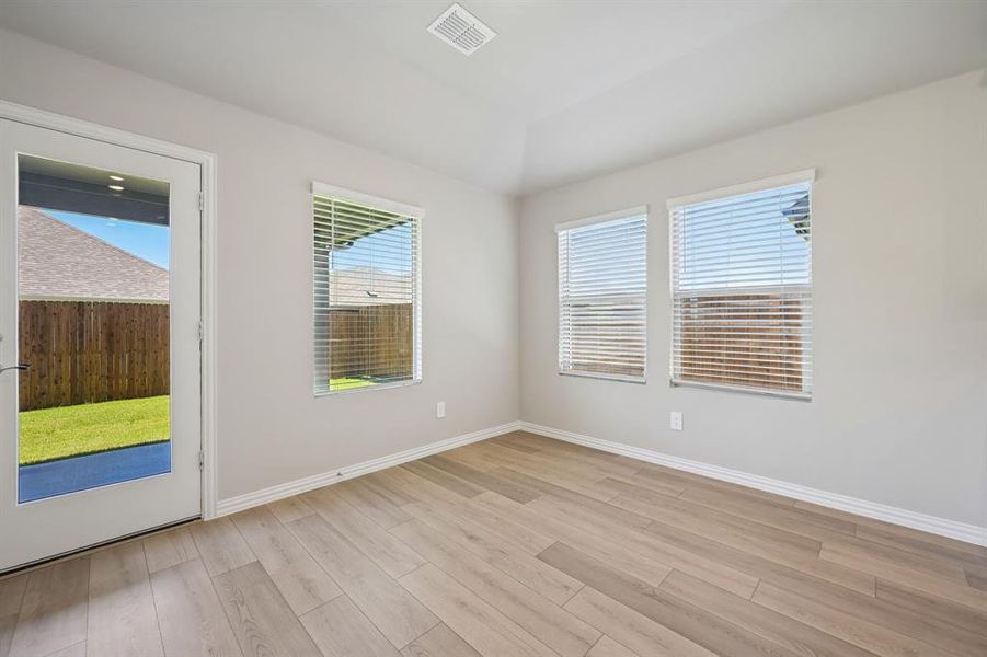 Spacious, unfurnished interior of a new home in Parks at Foster Crossing - Signature Series, Anna (Image 27). Spacious, unfurnished interior of a new home in Parks at Foster Crossing - Signature Series, Anna (Image 27).