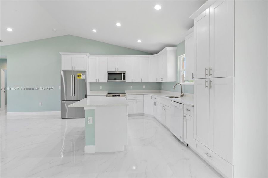 Image 21 of a home in .