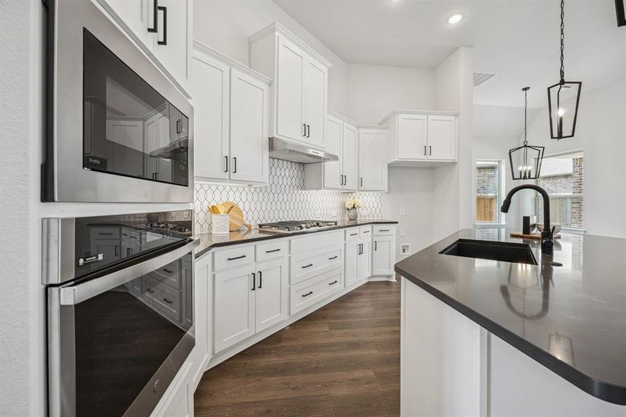 Furnished interior view inside a new home in Elements at Viridian - Garden Series, Arlington (Image 14). Furnished interior view inside a new home in Elements at Viridian - Garden Series, Arlington (Image 14).