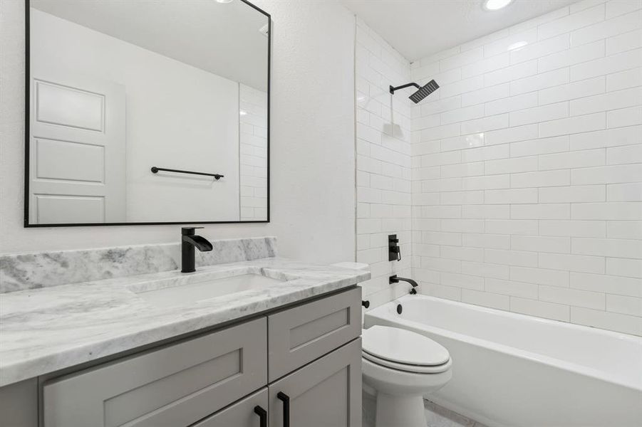 Furnished interior view inside a new home in , Granbury (Image 14). Furnished interior view inside a new home in , Granbury (Image 14).