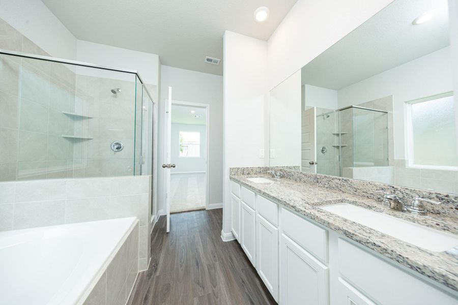 Furnished interior view inside a new home in Cliffstone Hills, Conroe (Image 6). Furnished interior view inside a new home in Cliffstone Hills, Conroe (Image 6).