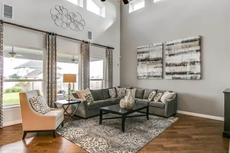 Representative furnished interior of a home built from the Fremont by CastleRock Communities in Lakesong, Grand Prairie (Image 10). Representative furnished interior of a home built from the Fremont by CastleRock Communities in Lakesong, Grand Prairie (Image 10).