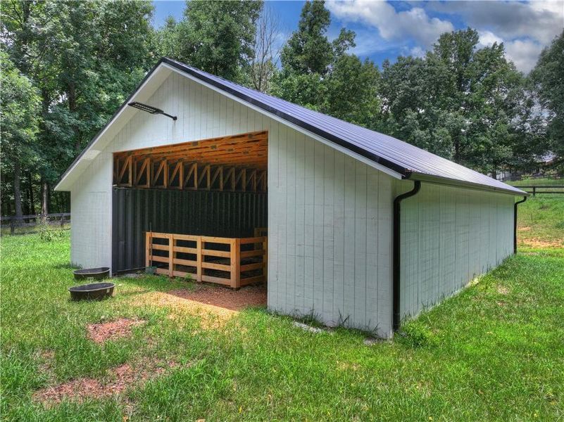Exterior details and patio area of a home in , Ellijay (Image 28). Exterior details and patio area of a home in , Ellijay (Image 28).