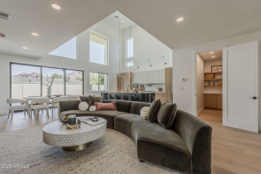 6-web-or-mls-Piccadilly-6 6-web-or-mls-Piccadilly-6