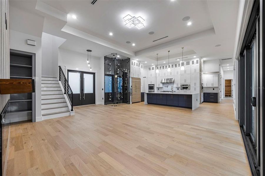 Spacious, unfurnished interior of a new home in , Tampa (Image 75). Spacious, unfurnished interior of a new home in , Tampa (Image 75).