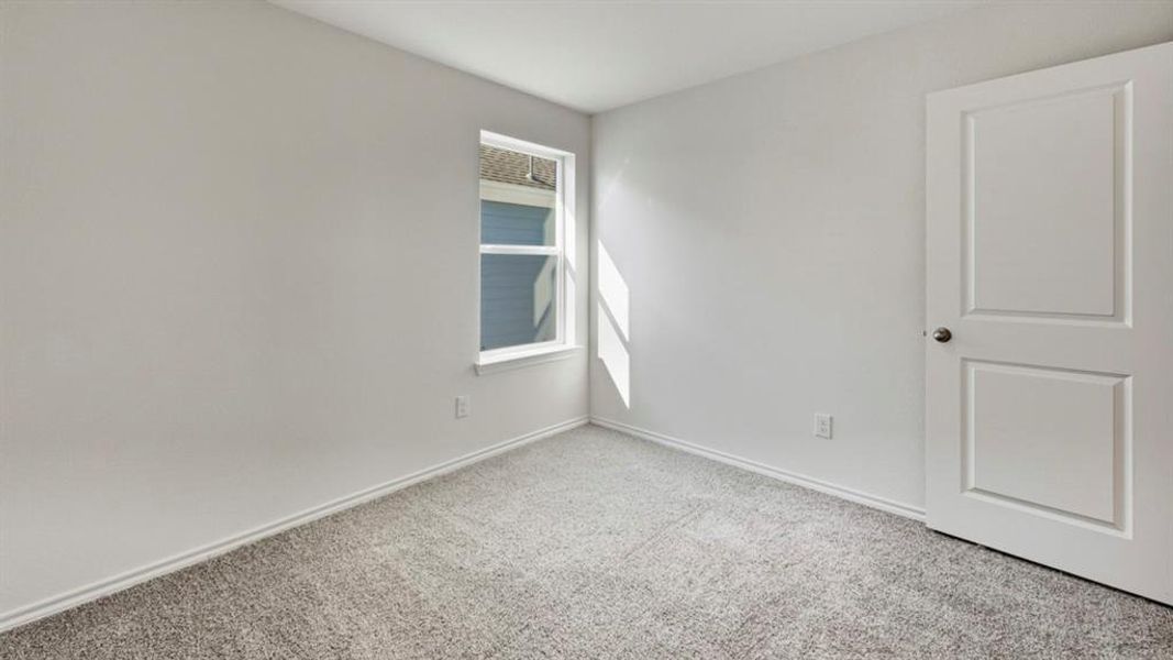 Spacious, unfurnished interior of a new home in Arbor Trails South, Princeton (Image 17).