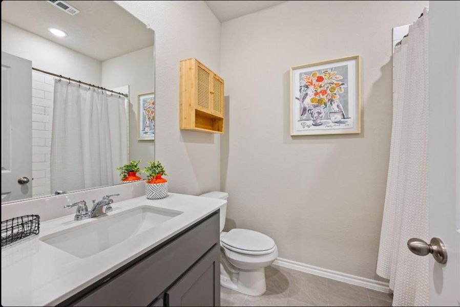Furnished interior view inside a new home in , Fort Worth (Image 18).