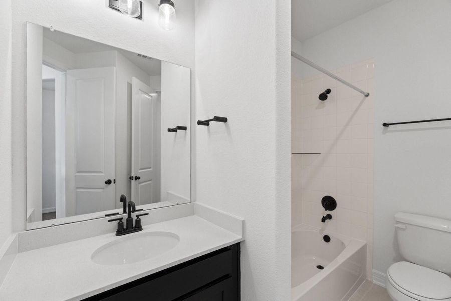 Note: Sample product photo. Actual exterior and interior selections may vary by homesite. Photo may be virtually staged Note: Sample product photo. Actual exterior and interior selections may vary by homesite. Photo may be virtually staged