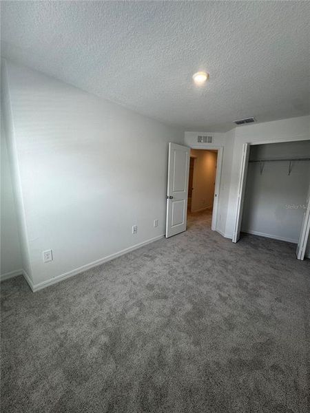 Spacious, unfurnished interior of a new home in , San Antonio (Image 14).