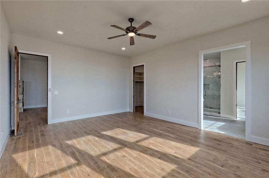 Spacious, unfurnished interior of a new home in , Clayton (Image 73).