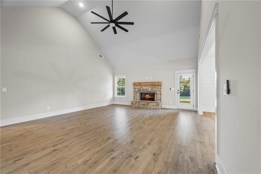 Spacious, unfurnished interior of a new home in , Monroe (Image 25).