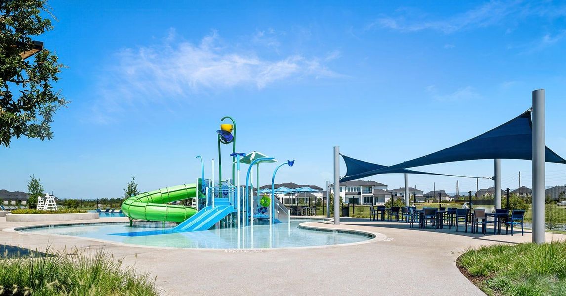 Spacious, unfurnished interior of a new home in , Fulshear (Image 18).