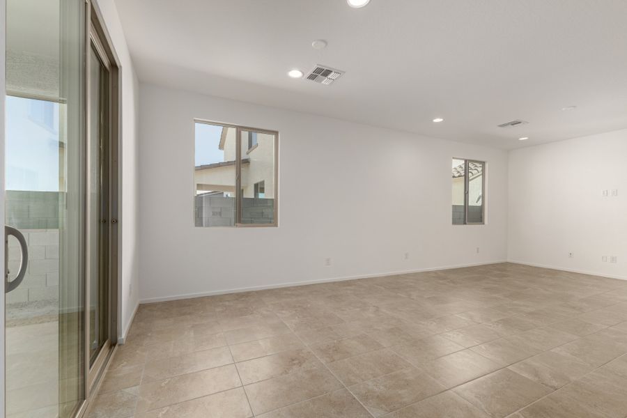 Spacious, unfurnished interior of a new home in Elara at Moonlight, Maricopa (Image 7).