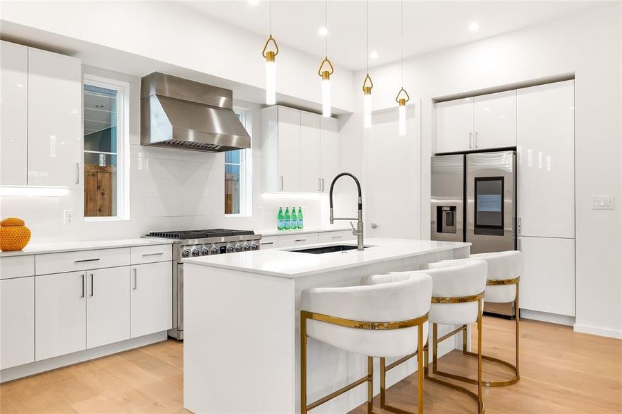 Furnished interior view inside a new home in , Dallas (Image 6).