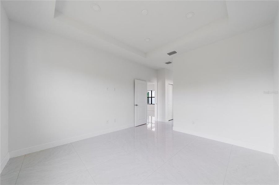 Spacious, unfurnished interior of a new home in , Port Charlotte (Image 20). Spacious, unfurnished interior of a new home in , Port Charlotte (Image 20).