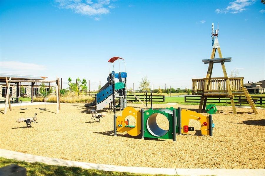 Community amenities in Harvest Green, Richmond (Image 6).