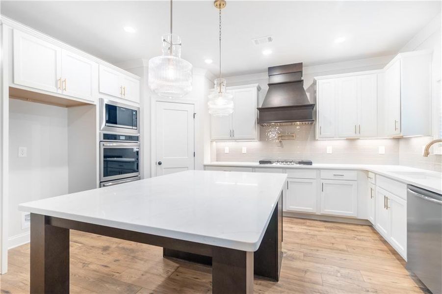 Furnished interior view inside a new home in , Eatonton (Image 13).