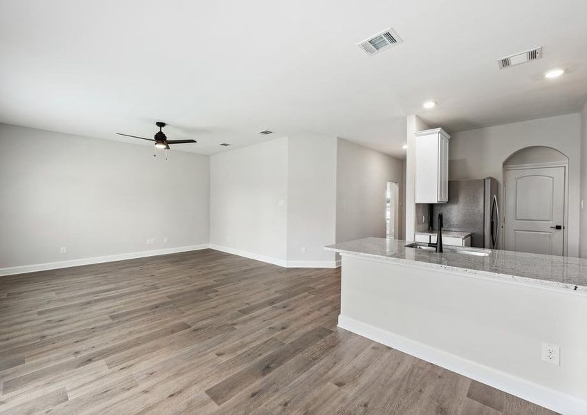 The Rio Grande floor plan has a wonderful open-concept layout. The Rio Grande floor plan has a wonderful open-concept layout.