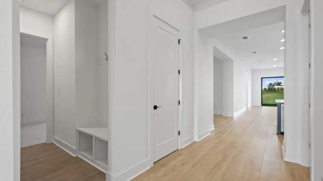 Spacious, unfurnished interior of a new home in Magnolia Bay, Nokomis (Image 21). Spacious, unfurnished interior of a new home in Magnolia Bay, Nokomis (Image 21).