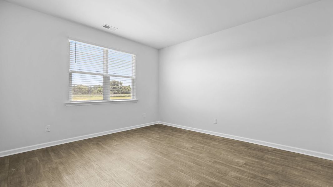 Representative unfurnished interior of a home built from the ARIA by D.R. Horton in The Ranch, Holly Hill (Image 20).