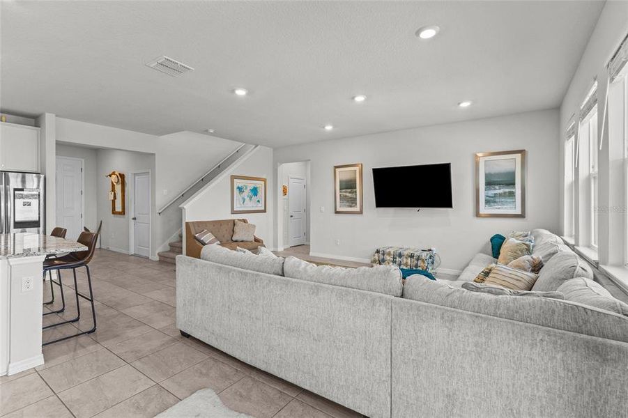 Furnished interior view inside a new home in Evergreen, Bradenton (Image 5).