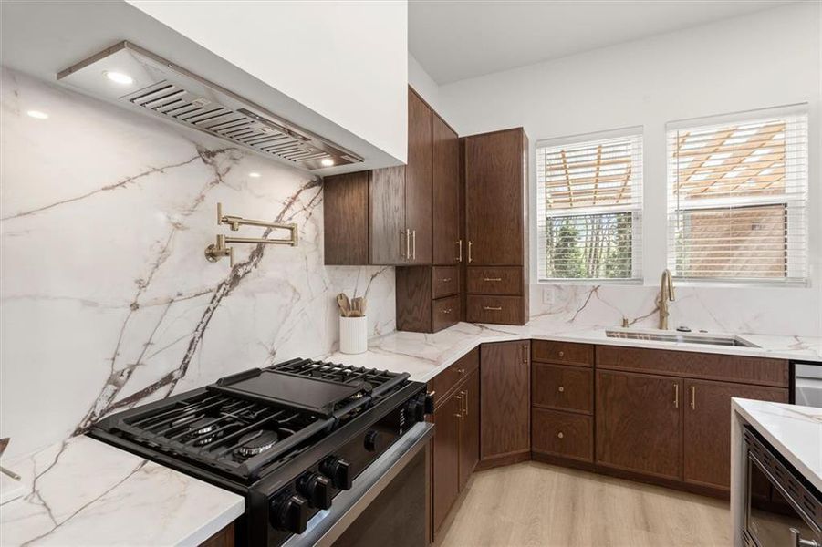Furnished interior view inside a new home in , Atlanta (Image 32).