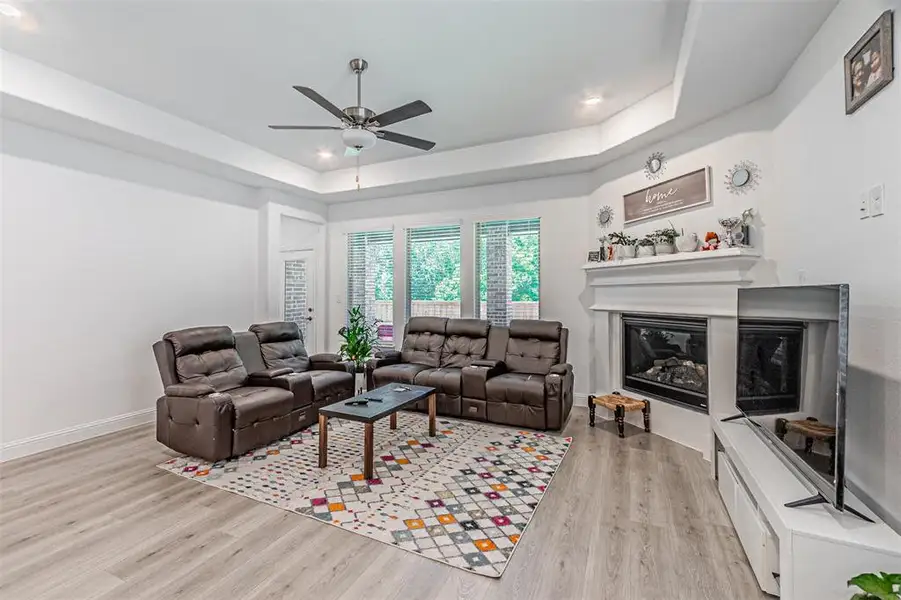 Furnished interior view inside a new home in Stoneridge, Melissa (Image 32). Furnished interior view inside a new home in Stoneridge, Melissa (Image 32).
