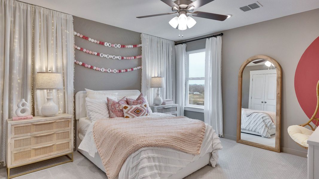 Representative furnished interior of a home built from the Meyerson by DRB Homes in Spring Creek, Taylor (Image 51).