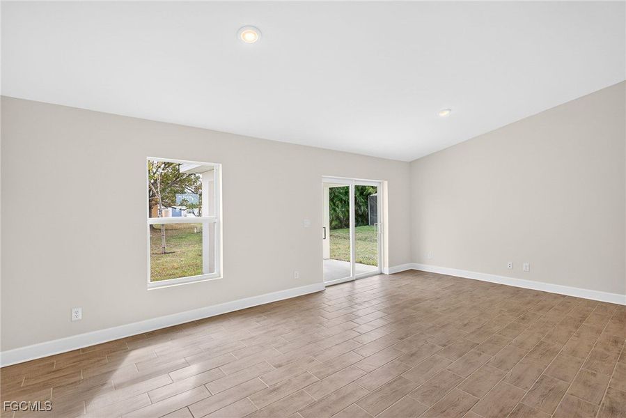 Spacious, unfurnished interior of a new home in Cape Coral, Cape Coral (Image 17). Spacious, unfurnished interior of a new home in Cape Coral, Cape Coral (Image 17).
