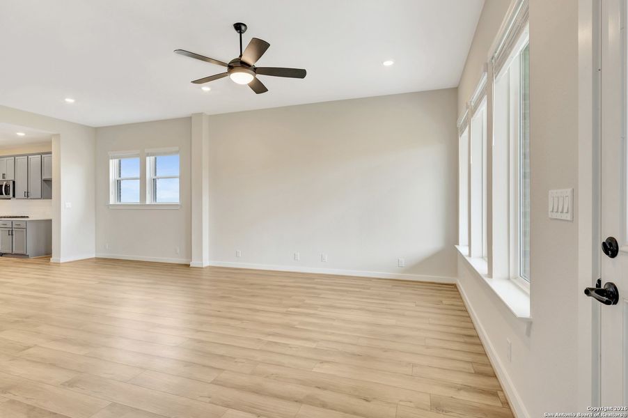 Spacious, unfurnished interior of a new home in , New Braunfels (Image 20).