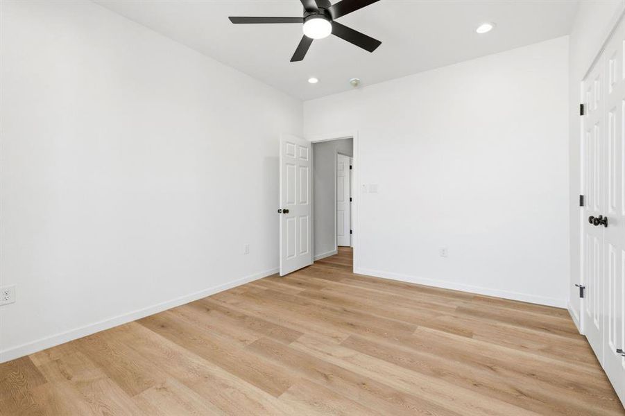 Spacious, unfurnished interior of a new home in , Hawley (Image 35).