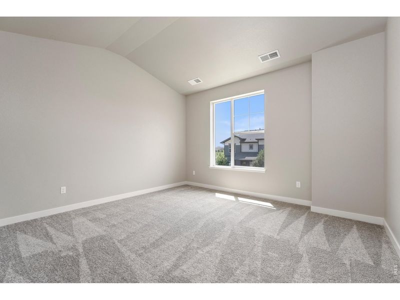 Spacious, unfurnished interior of a new home in The Lakes at Centerra, Loveland (Image 23).