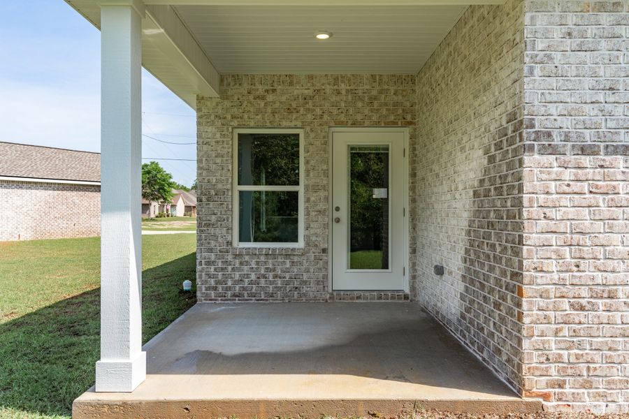 Exterior details of a home in Homewood Estates, Crestview (Image 4).