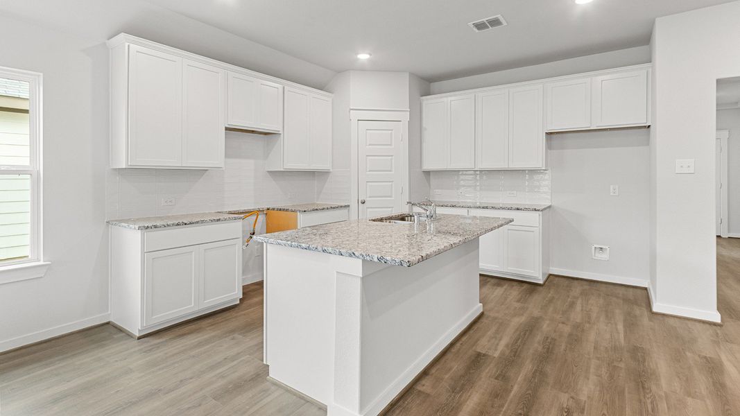 Representative furnished interior of a home built from the Kimbell by Brightland Homes in Mostyn Springs, Magnolia (Image 7).