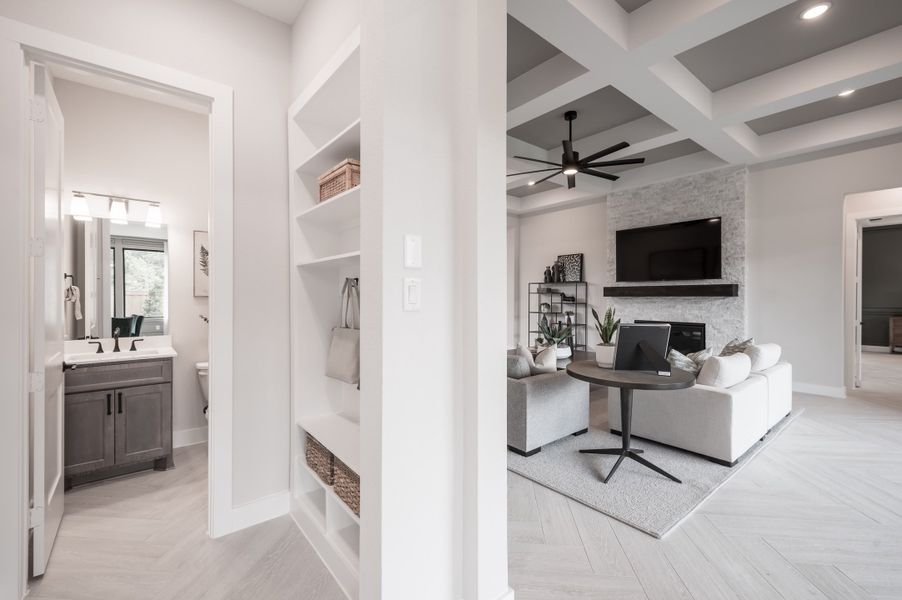 Representative furnished interior of a home built from the Carignan by Tri Pointe Homes in Sienna 80′, Missouri City (Image 30).