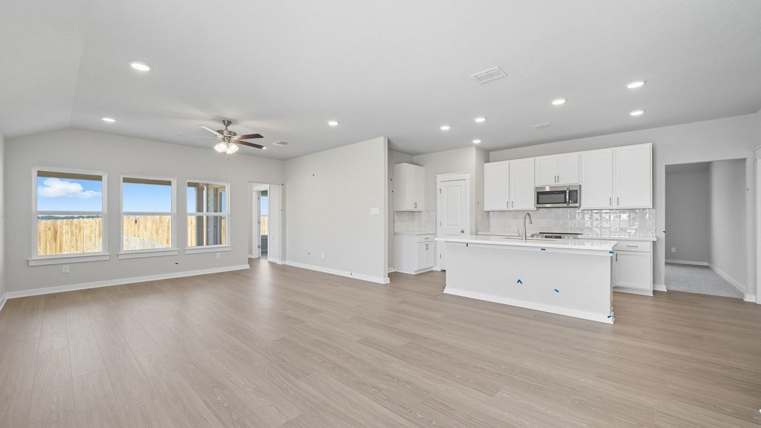 Furnished interior view inside a new home in Hunters Glen, Jarrell (Image 11).