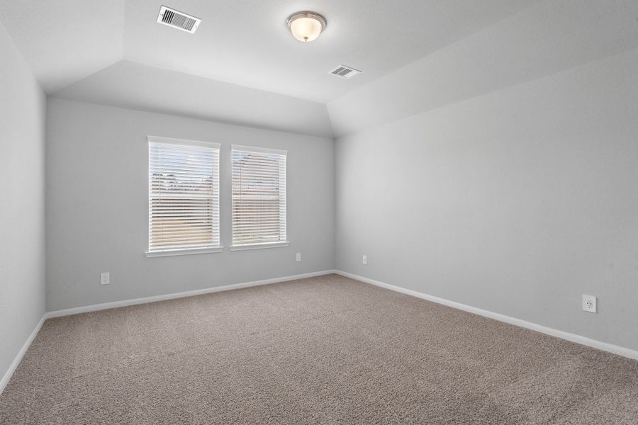 Spacious, unfurnished interior of a new home in Montgomery Ridge, Montgomery (Image 16).
