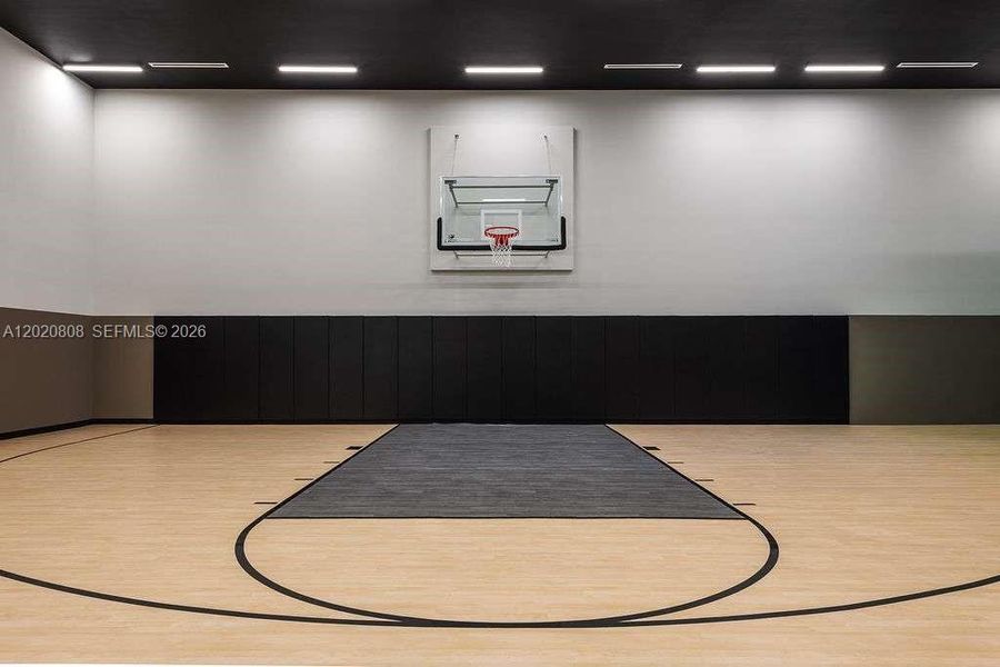 Community amenities in , Miami (Image 12).