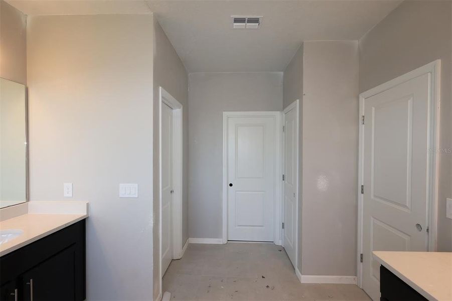 Image 22 of a home in Bay Lake Farms.