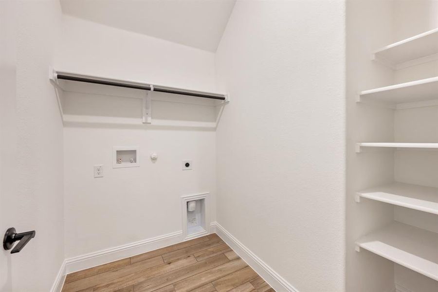 Spacious, unfurnished interior of a new home in Bear Creek Classic 60, Lavon (Image 20). Spacious, unfurnished interior of a new home in Bear Creek Classic 60, Lavon (Image 20).