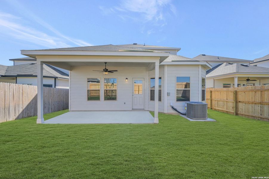 Exterior details and patio area of a home in Park Place, New Braunfels (Image 3).