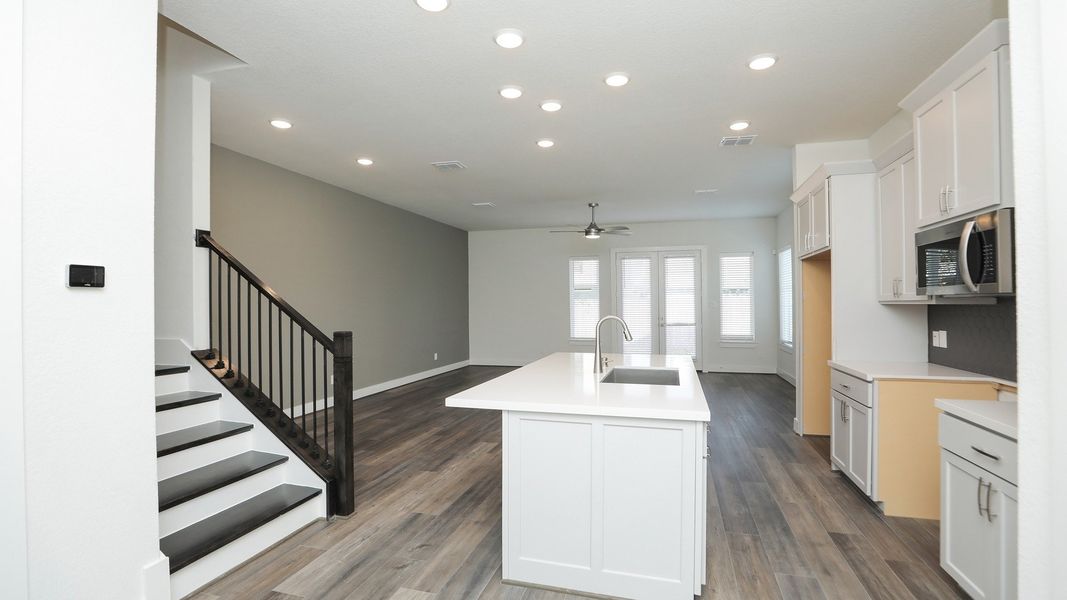 Furnished interior view inside a new home in Independence Heights, Houston (Image 13).
