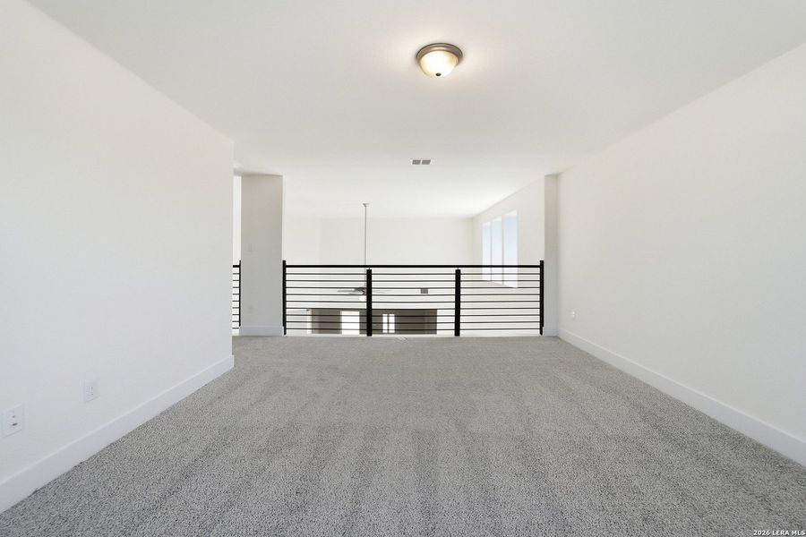 Spacious, unfurnished interior of a new home in Red Hawk Landing, San Antonio (Image 17). Spacious, unfurnished interior of a new home in Red Hawk Landing, San Antonio (Image 17).