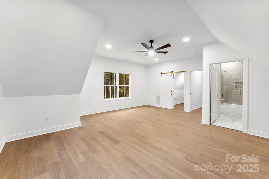 Spacious, unfurnished interior of a new home in , Gastonia (Image 20).